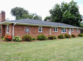 448 Linville Rd, Kernersville, NC 27284