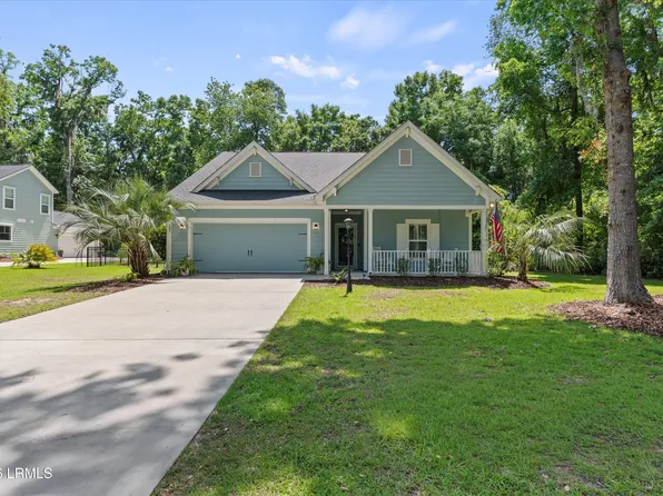 205 Black Skimmer Dr W, Beaufort, SC 29907