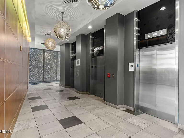 1 E Lexington Ave #503 — Photo 36