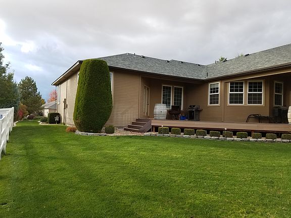 Back deck with view of lake