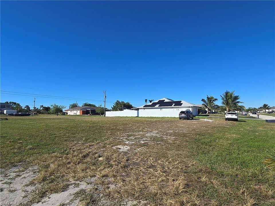 2nd image of 2720 NE 6th PL