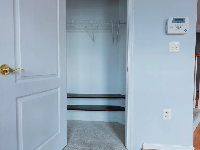 17409 Grant Cottage Dr — Photo 6
