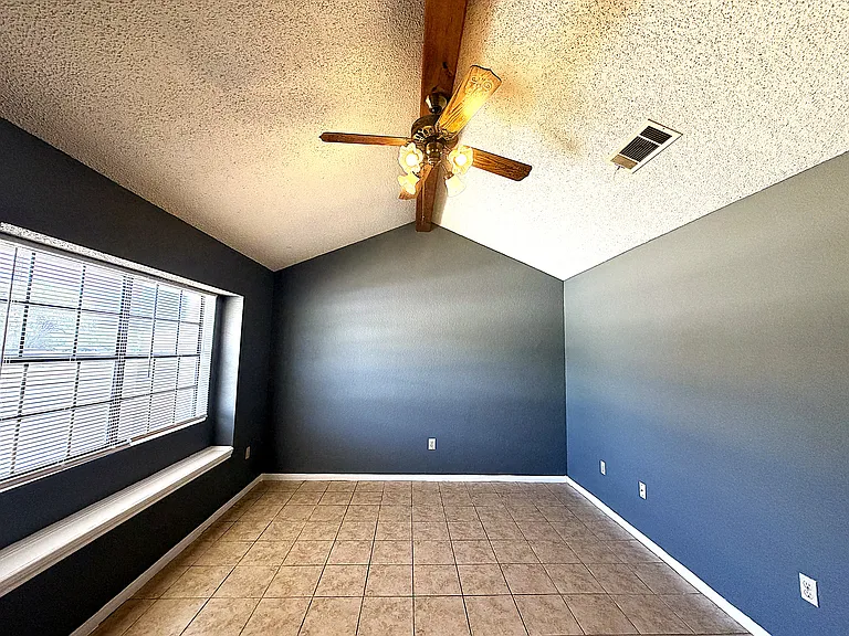 306 North Dr #B — Photo 4