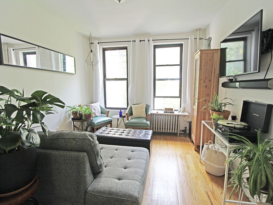 1st image of 440 St Nicholas Ave APT 3A