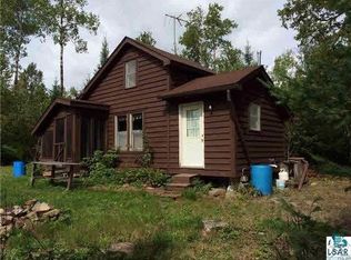 301 Reason Rd, Hovland, MN 55606