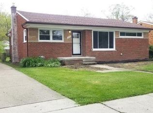 22031 Harding St, Oak Park, MI 48237