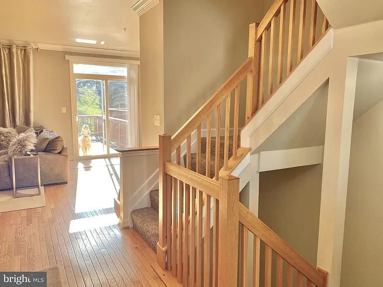 55 Taverngreen Ct — Photo 10