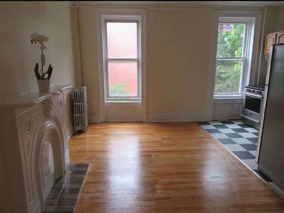 1st image of 583 Carlton Ave