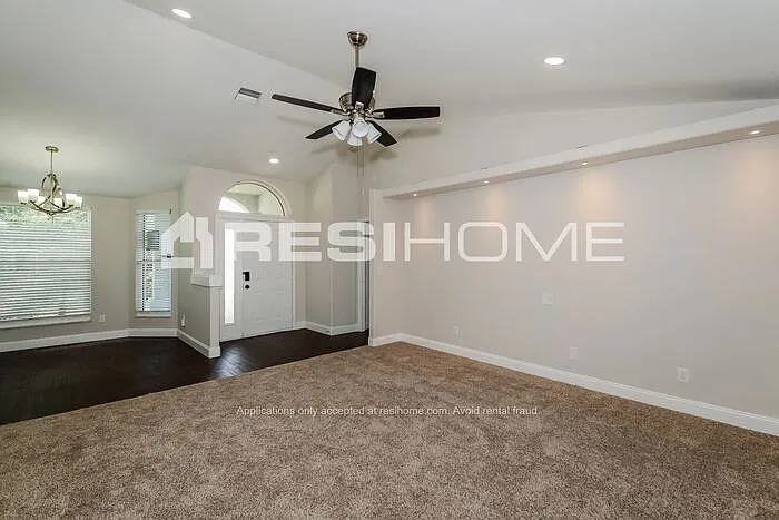 6405 64th Dr E — Photo 5