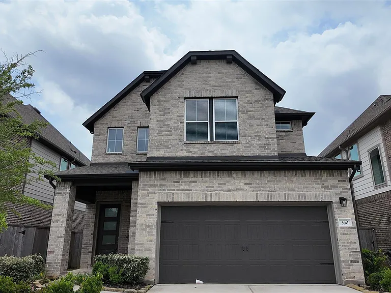 360 Mallorn Ln — Photo 3