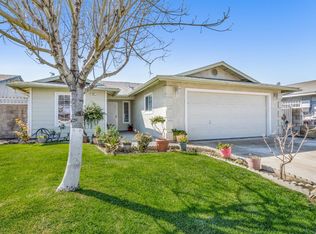 141 Locust Ave, Mendota, CA 93640