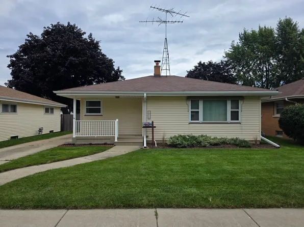 7815 42nd Ave, Kenosha, WI 53142