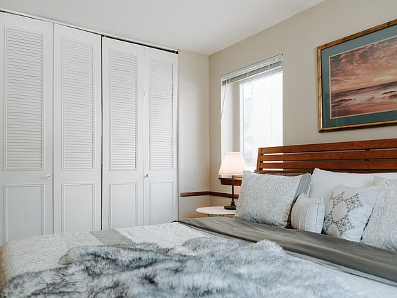 3rd image of 3115 Grand Ave S APT 104