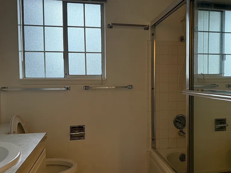 14115 NE 71st Pl — Photo 10