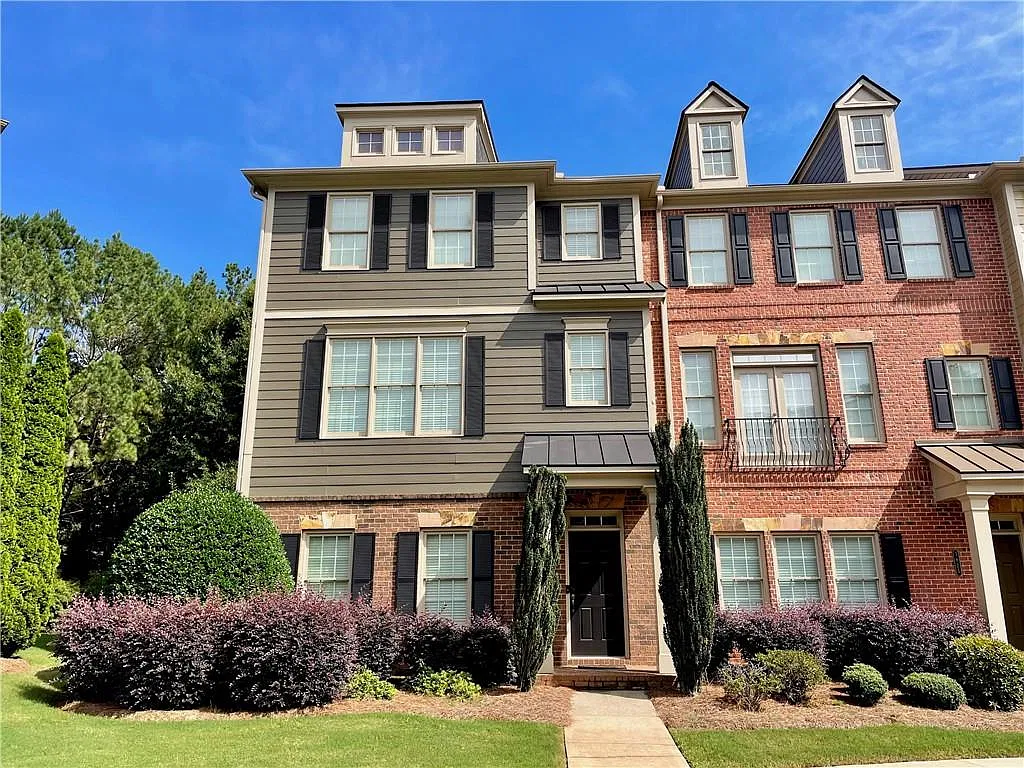 3 bed, 3.5 bath, 2388 sqft, $3,200 — Photo 1