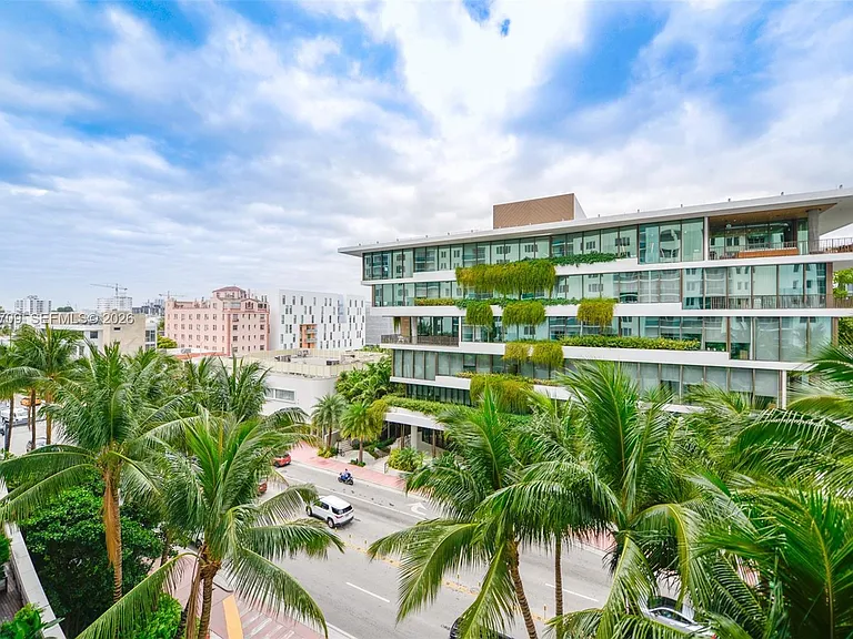 2301 Collins Ave #529 — Photo 21