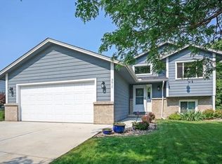 3618 Lakeview Trl, Eagan, MN 55122