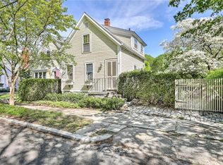 20 Clarendon Ave, Providence, RI 02906
