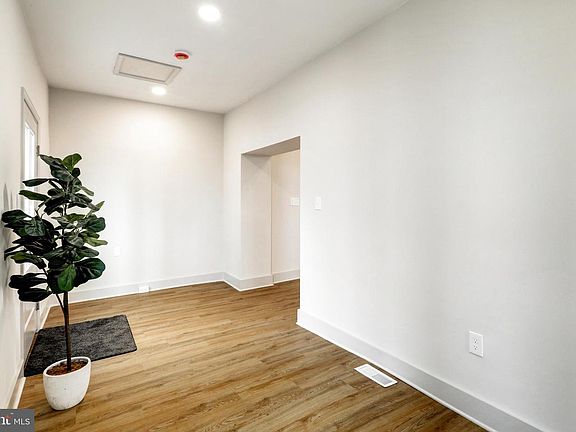 5th image of 206 Moulstown Rd