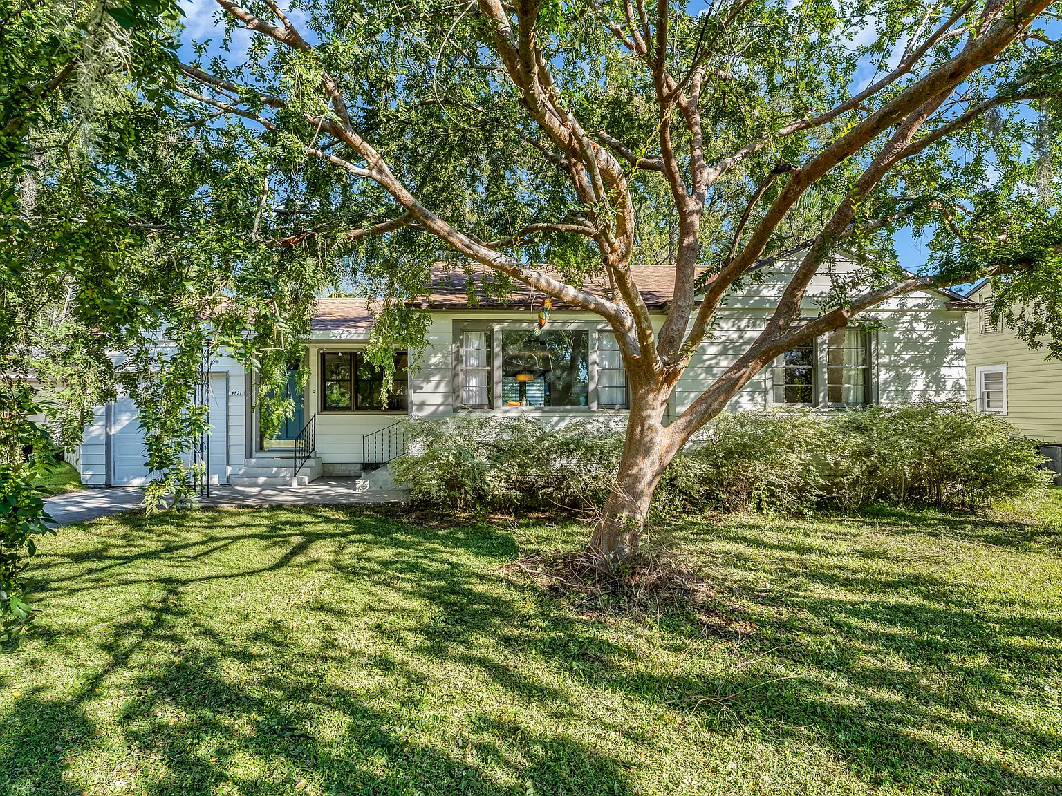 3 bed, 1431 sqft, $2,300 — Photo 3