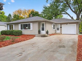 116 Gary Ct, Sun Prairie, WI 53590