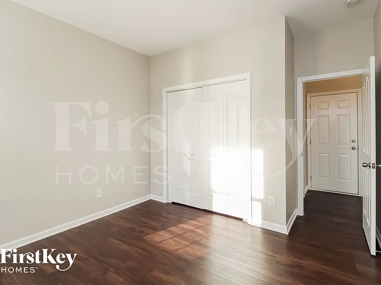 124 Fining Ct — Photo 11
