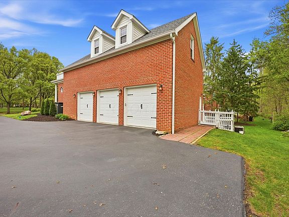 4th image of 7631 S Goodrich Sq