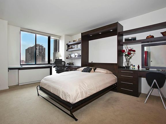 5th image of 255 E 49th St APT 27B