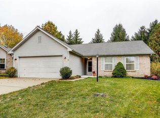 14633 Meadowcreek Dr, Carmel, IN 46033