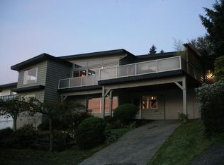 15119 38th Pl NE, Lake Forest Park, WA