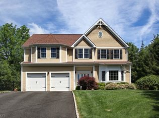 338 Washington Ave, Berkeley Heights, NJ 07922