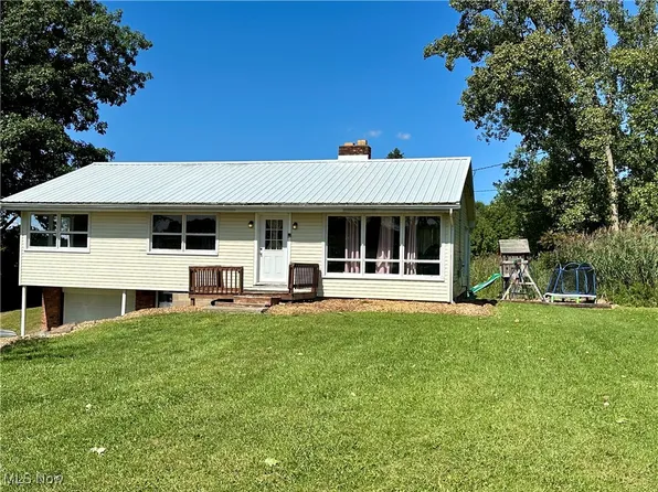 3609 Lake Rockwell Rd, Ravenna, OH 44266