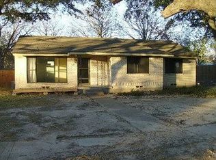 1535 W 4th St, Irving, TX 75060