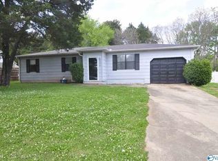 3706 Steadman Dr NW, Huntsville, AL 35810