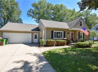 125 Brookfield Rd, Avon Lake, OH 44012