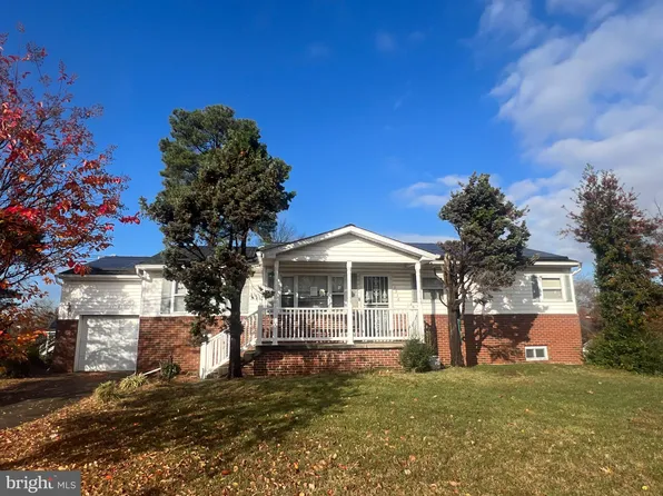 1516 Colony Rd, Oxon Hill, MD 20745