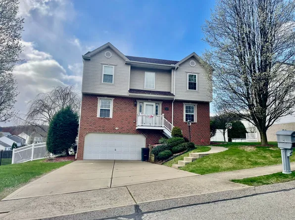 1421 Sandstone Dr, Tarentum, PA 15084