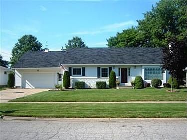 1st image of 3816 Woodstock Dr