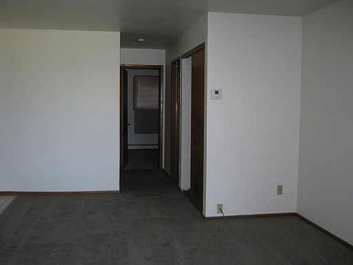 5th image of 833 N Hawley Rd APT 4