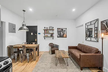 312 Manhattan Avenue