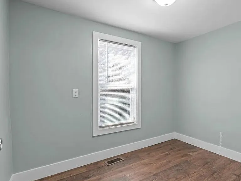2512 Ramona St — Photo 18