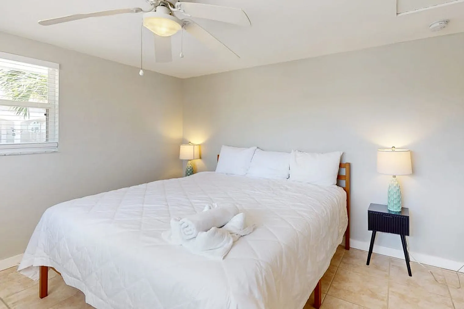 1 bed, 1.0 bath, 678 sqft, $3,422 — Photo 4