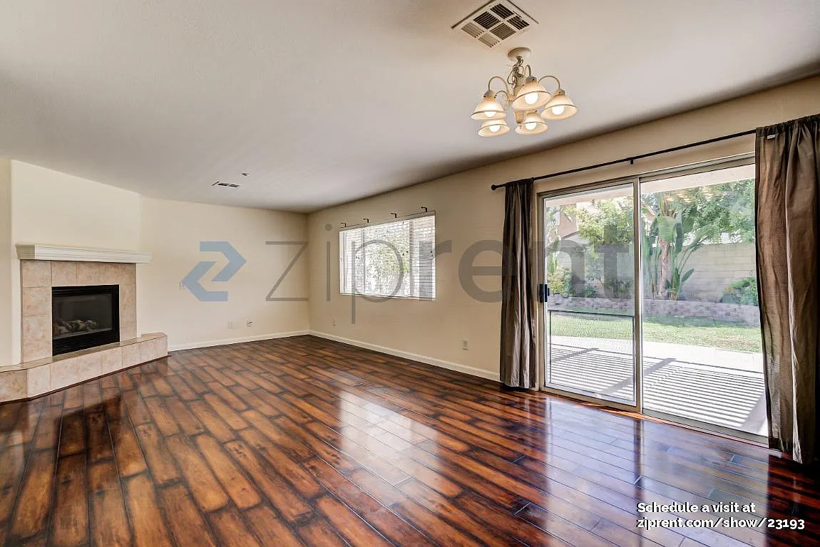 3 bed, 2.5 bath, 1872 sqft, $3,250 — Photo 4