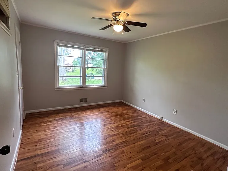 205 West Ave NW — Photo 11