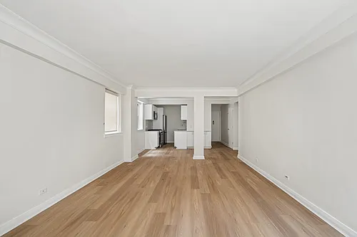 85 E End Ave Photo 1