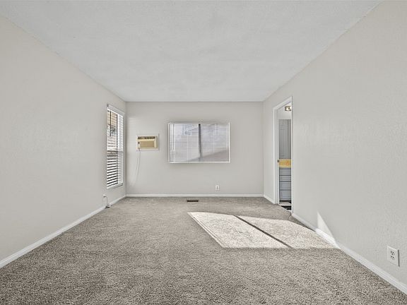 Master bed private bath