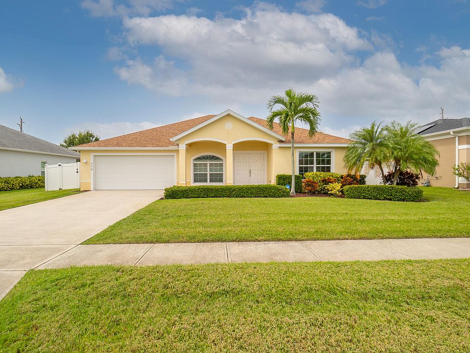 1st image of 552 Glenbrook Cir