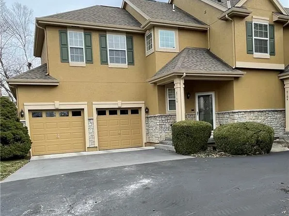 4706 W 159th Ter, Overland Park, KS 66085