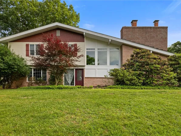 9610 Fox Rd, Pittsburgh, PA 15237
