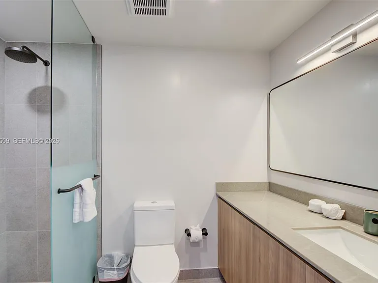 121 NE 5th St #3102 — Photo 14